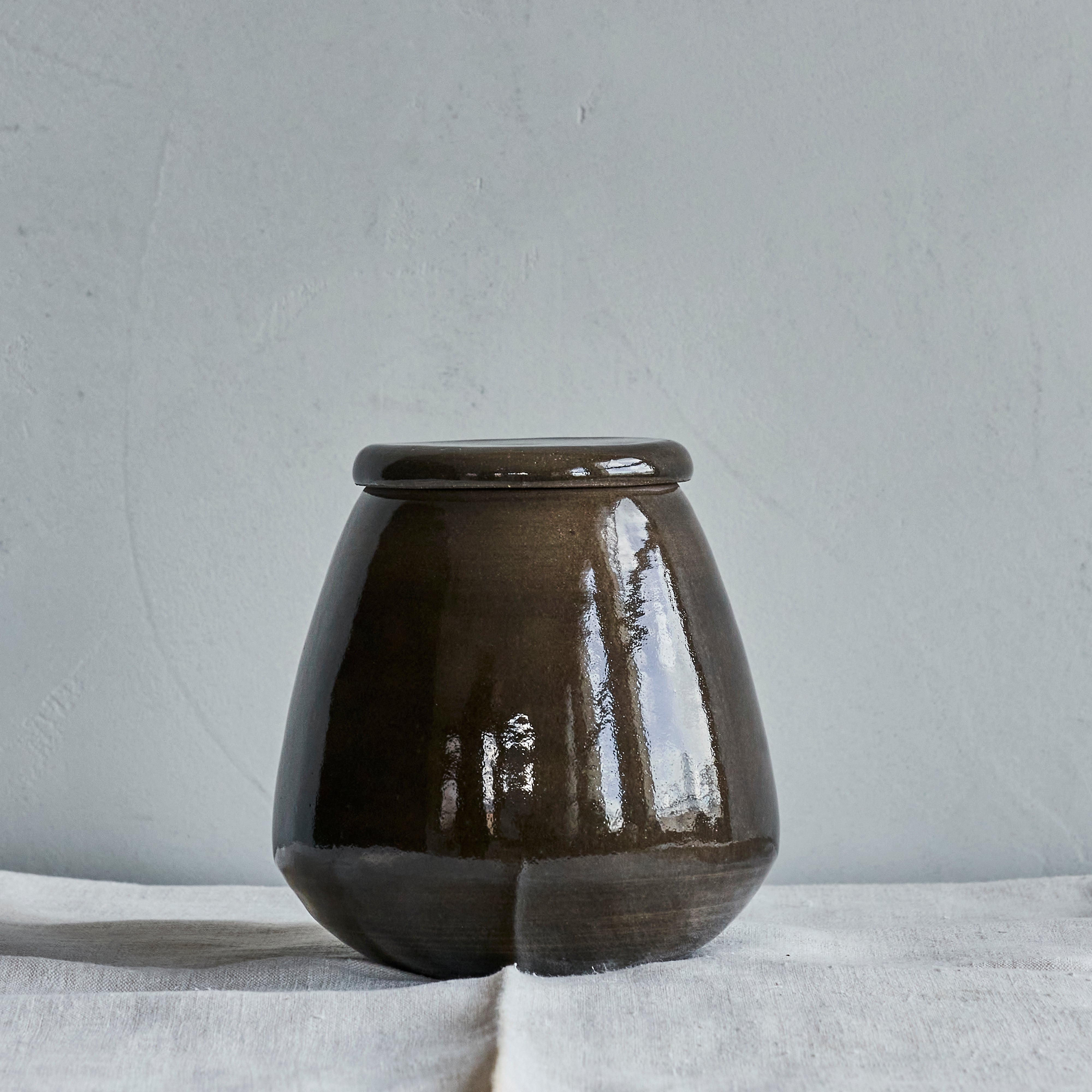 Dark Sand Glossy Vessel Small